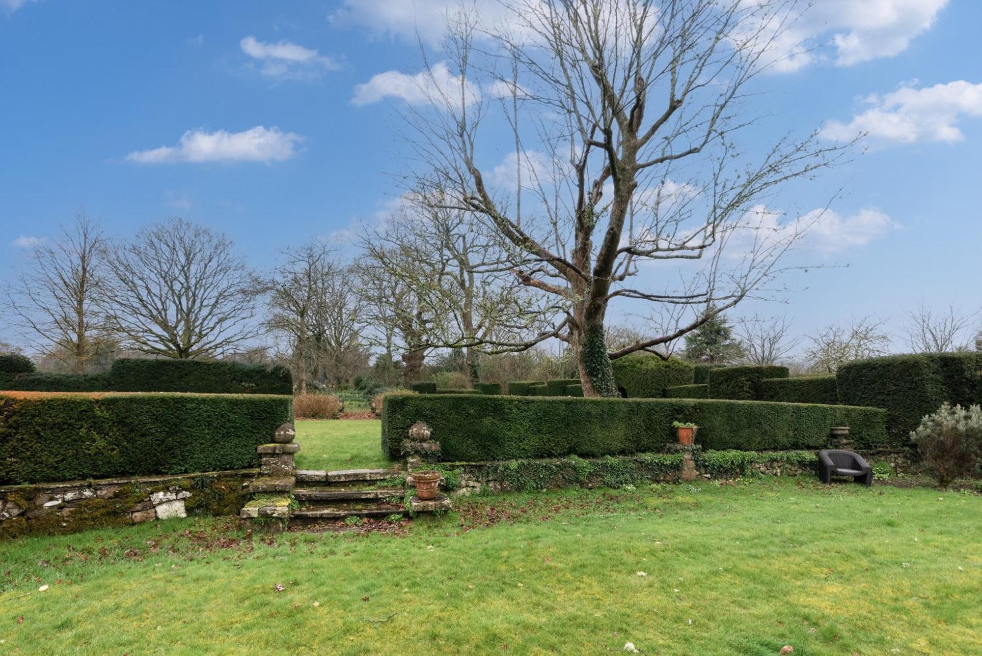 Goytre Hall Abergavenny ภายนอก รูปภาพ